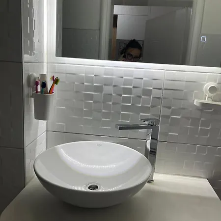 Luxury Central Apartment- Scc Area-Free Private Parking *