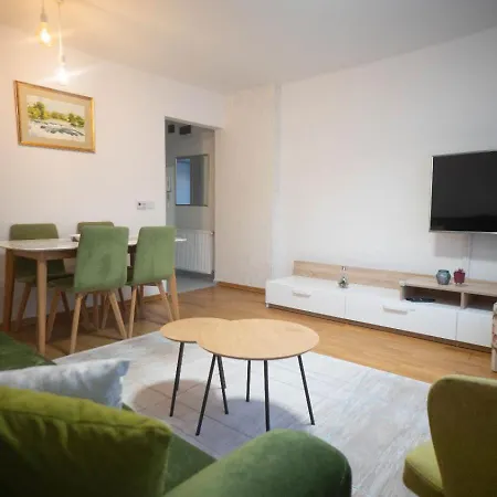 Luxury Apartment- Scc Area-free Private Parking *
