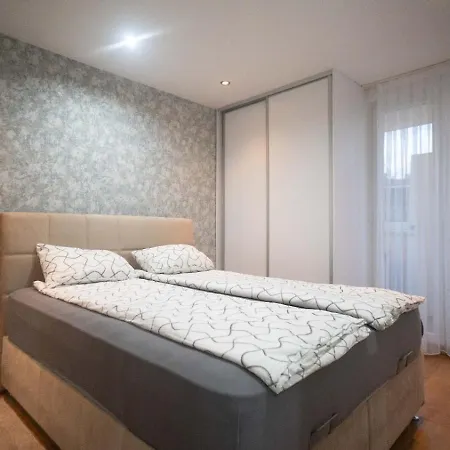 Luxury Apartment- Scc Area-free Private Parking アパート *