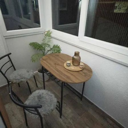 Luxury Apartment- Scc Area-free Private Parking Apartman *